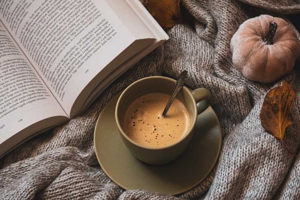 Decluttering Emotivo e Fisico in Autunno: Come Lasciare Andare il Superfluo per raggiungere pi&ugrave; Benessere